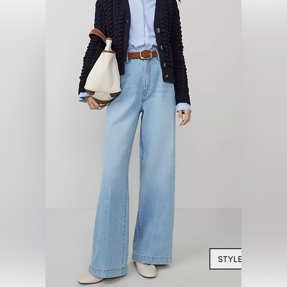 Ann Taylor High Rise Trouser Light Blue Women's Jeans sz 4